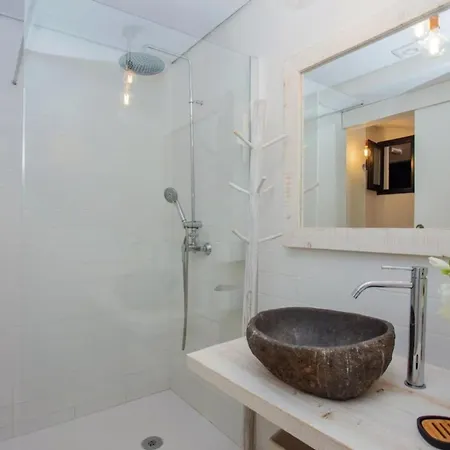 Apartman Stunning Duplex With Two Terraces In Cala Blanca Son Carrio